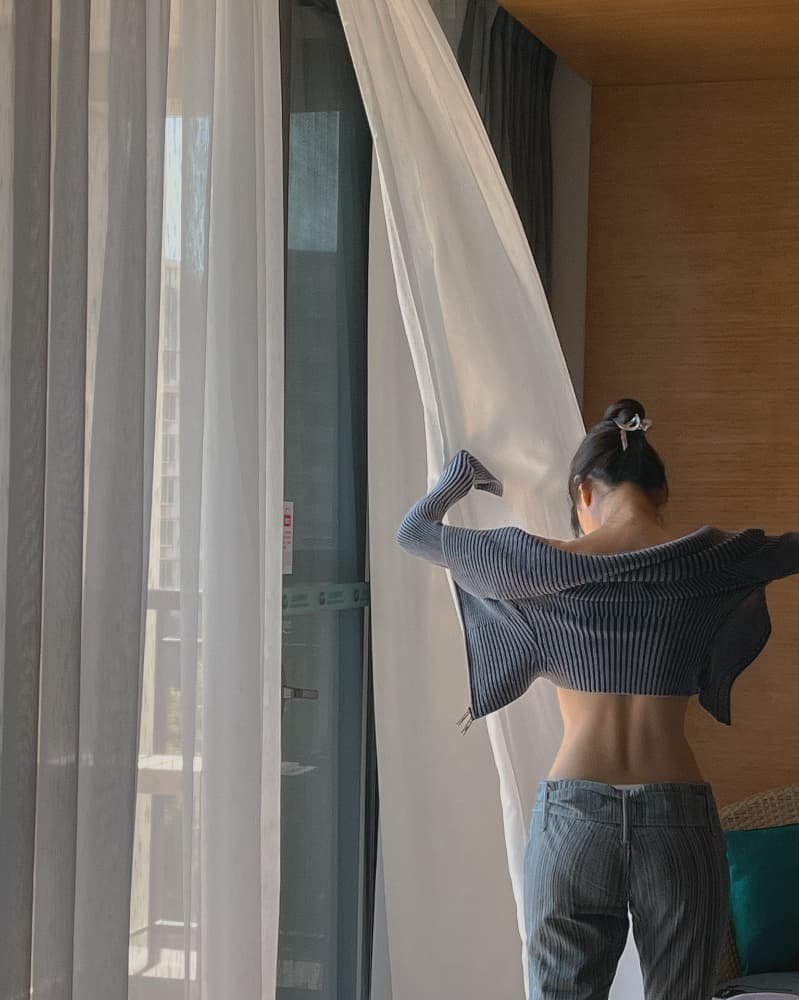 李菲儿晒后背图片太好看了_4