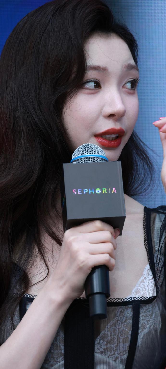 高清原生怼脸拍摄的易梦玲生图_6