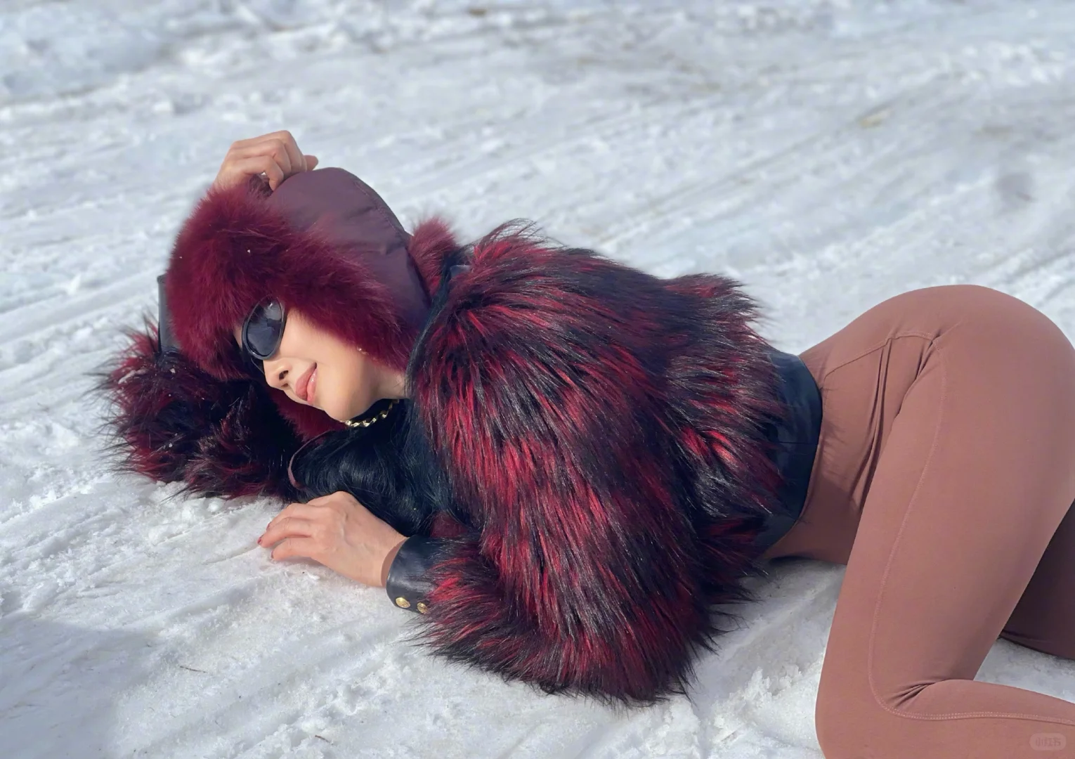 钟丽缇穿瑜伽裤绝对的天花板堪称女性大腿中间一张嘴_9